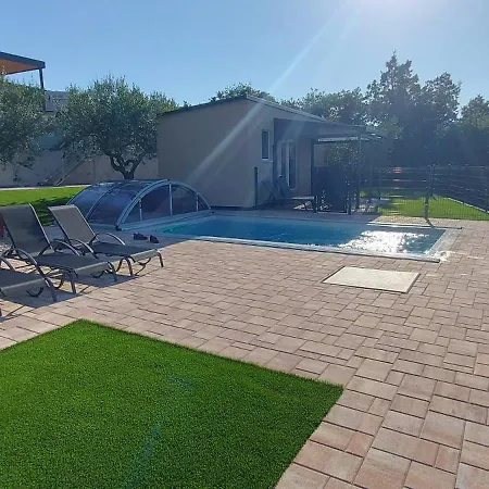 דירה Apartma Oli *