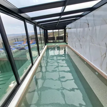 Apartma Oli דירה קופר