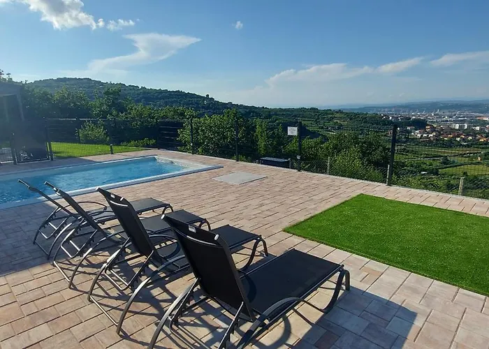 Apartma Oli كوبر