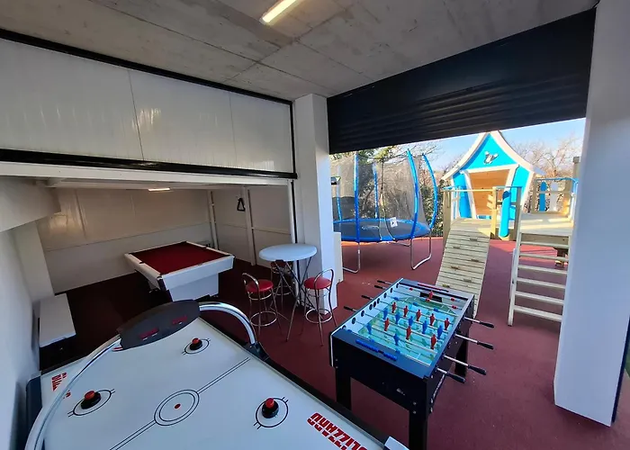 Apartma Oli شقة كوبر